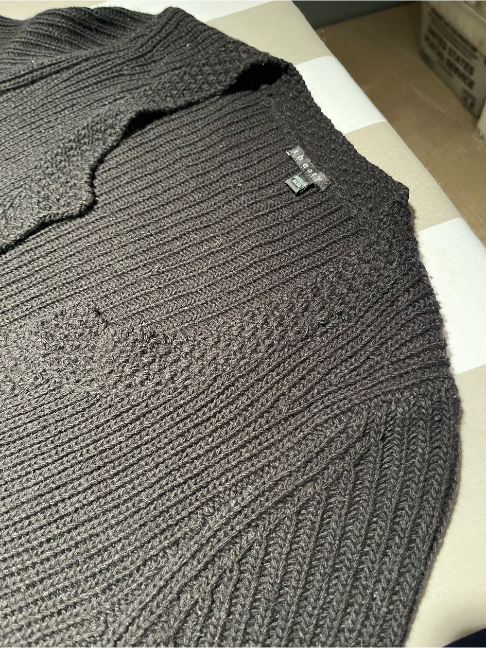 Beautiful soft cashmere & wool sweater - Picture 5 of 5
